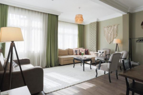 Triplex In the Heart of Taksim for Big Groups and Familes